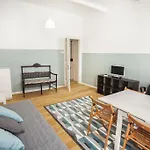 Spacious Santos Ap W/ View